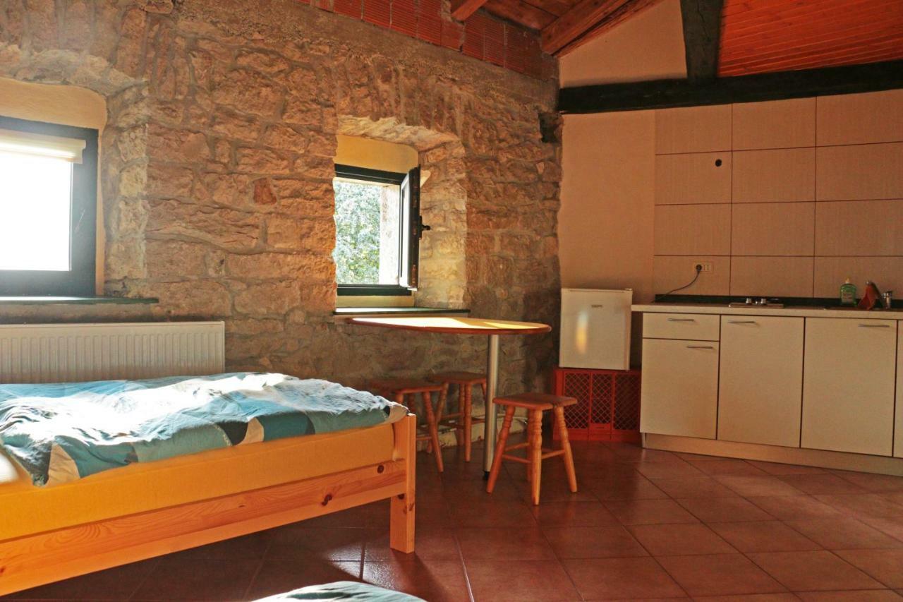 Stonehouse Daire Nova Gorica Dış mekan fotoğraf